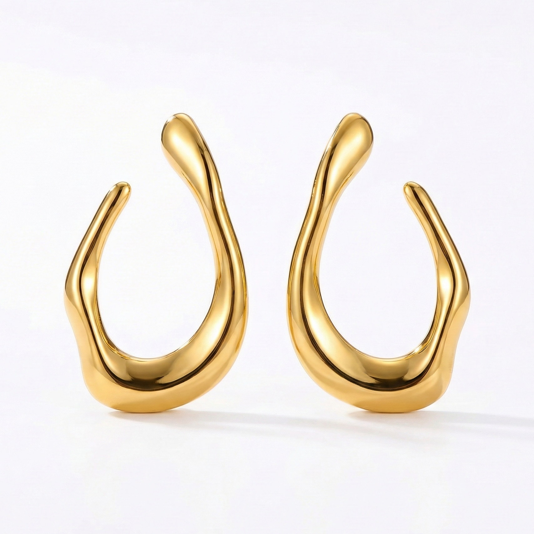 Wave Loop Hoops