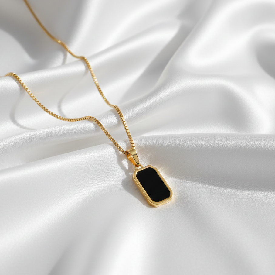 Midnight Frame Pendant