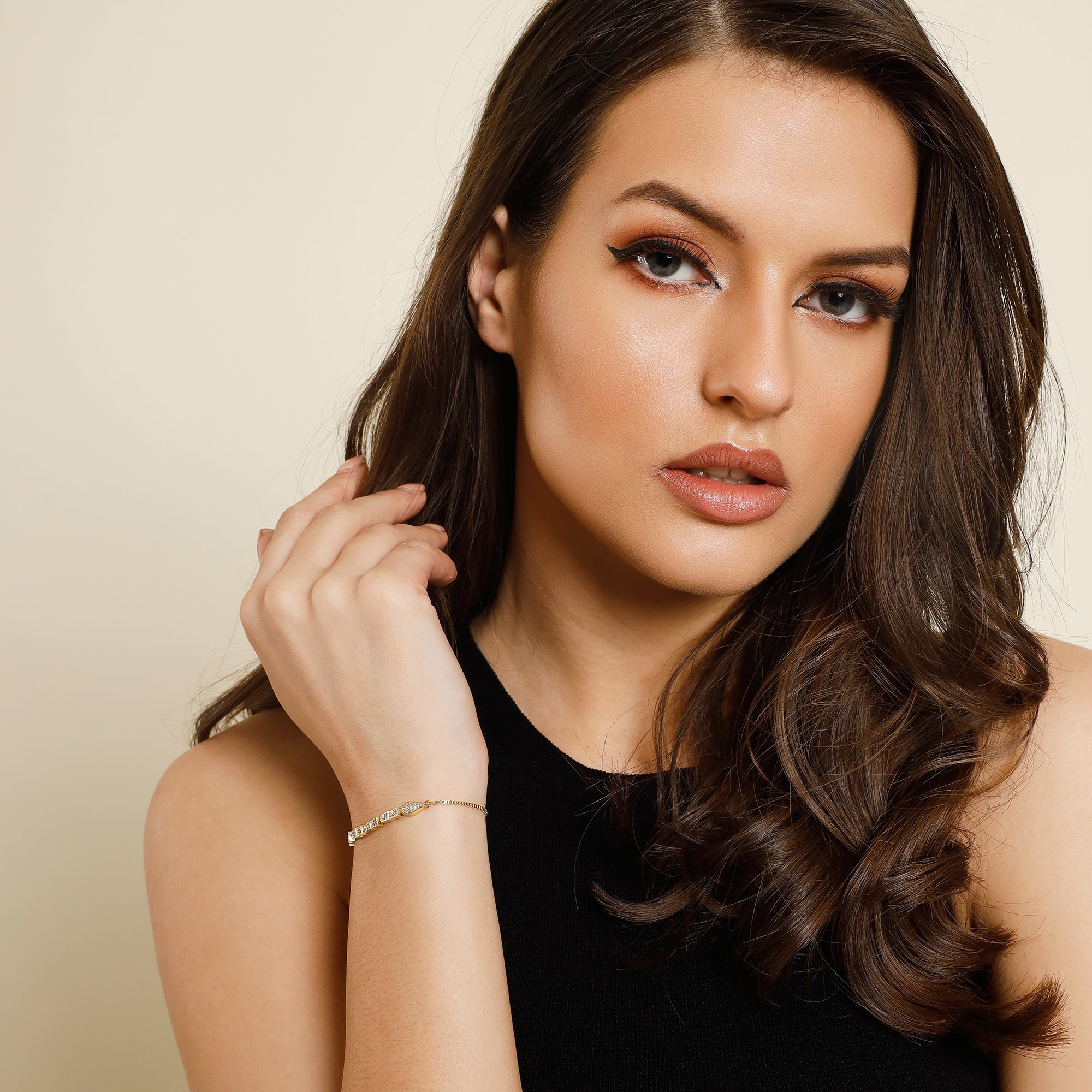 Minimal Shimmer Bracelet