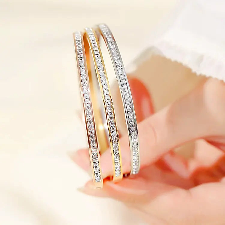 Classic Luxe Bangle