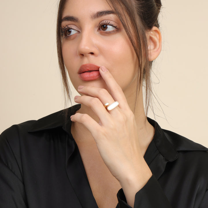 Holographic Ring