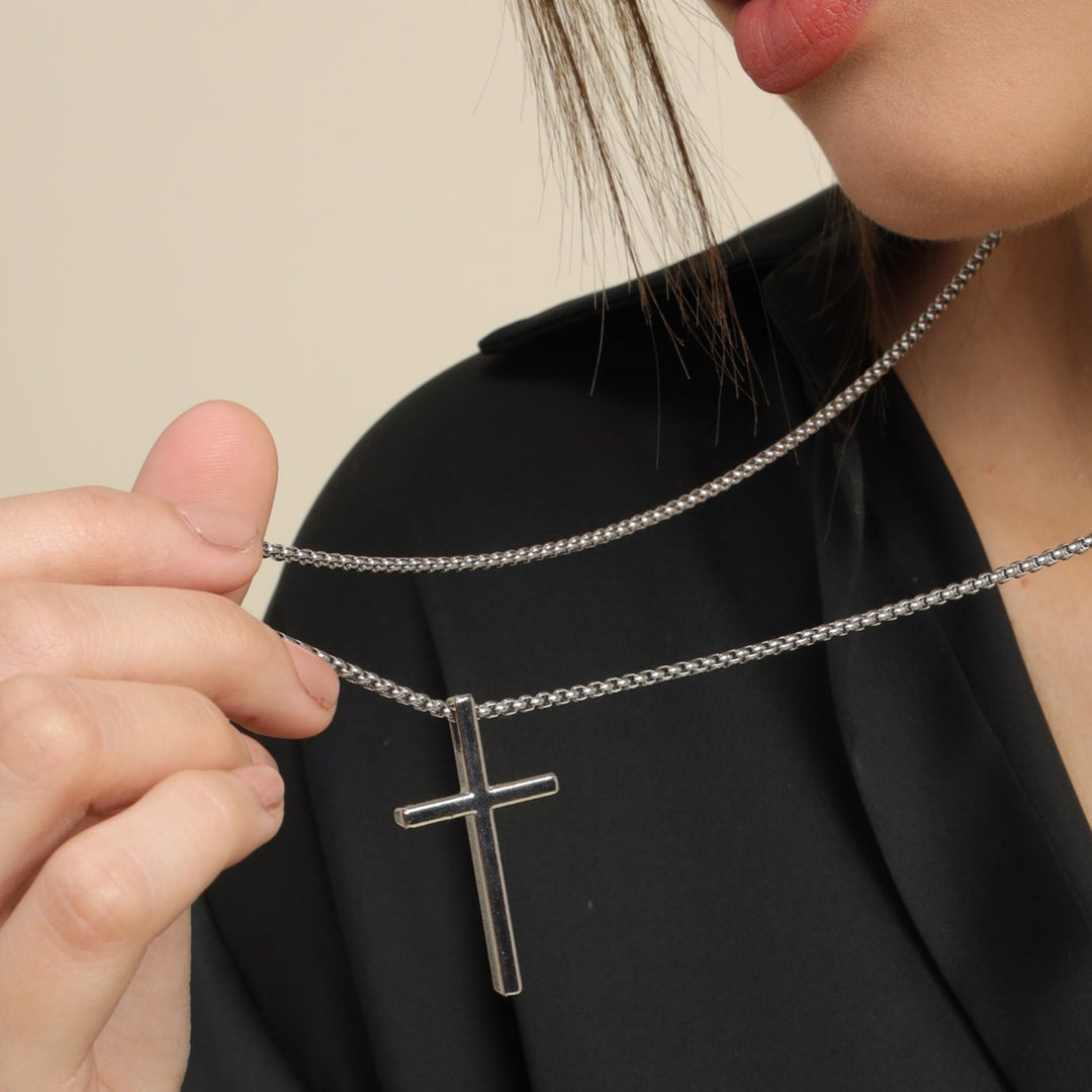 The Cross Pendant