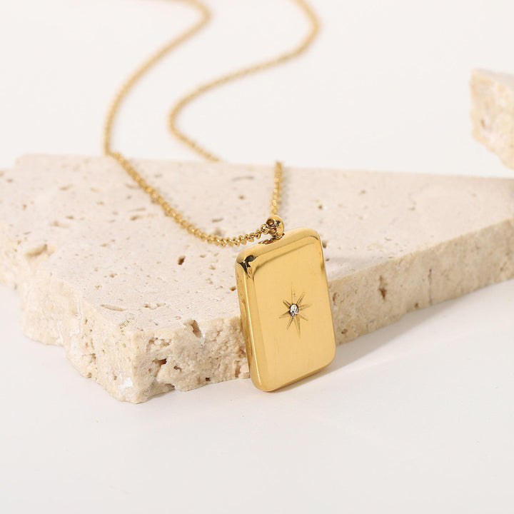 Spark Stone Pendant