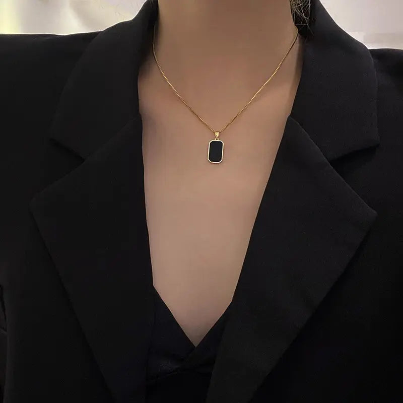 Midnight Frame Pendant