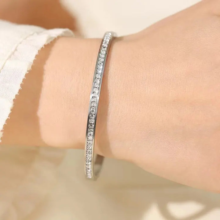 Classic Luxe Bangle