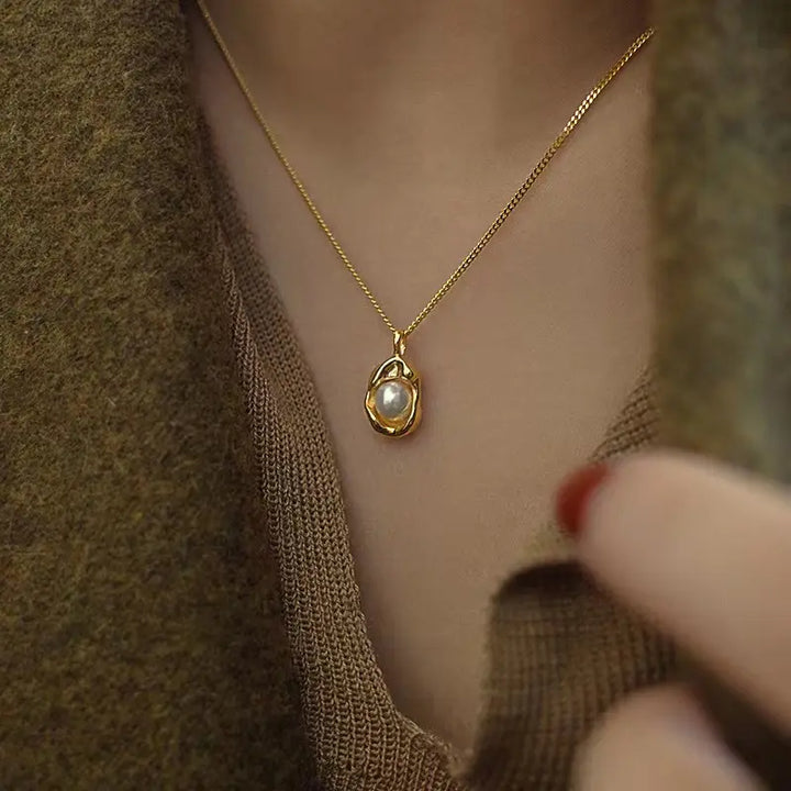 Golden Nest Pendant