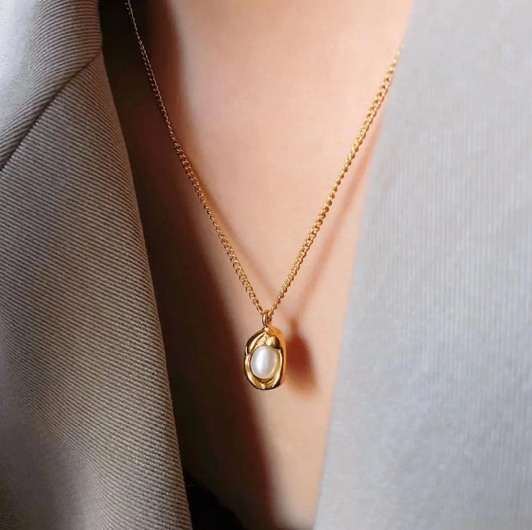 Golden Nest Pendant