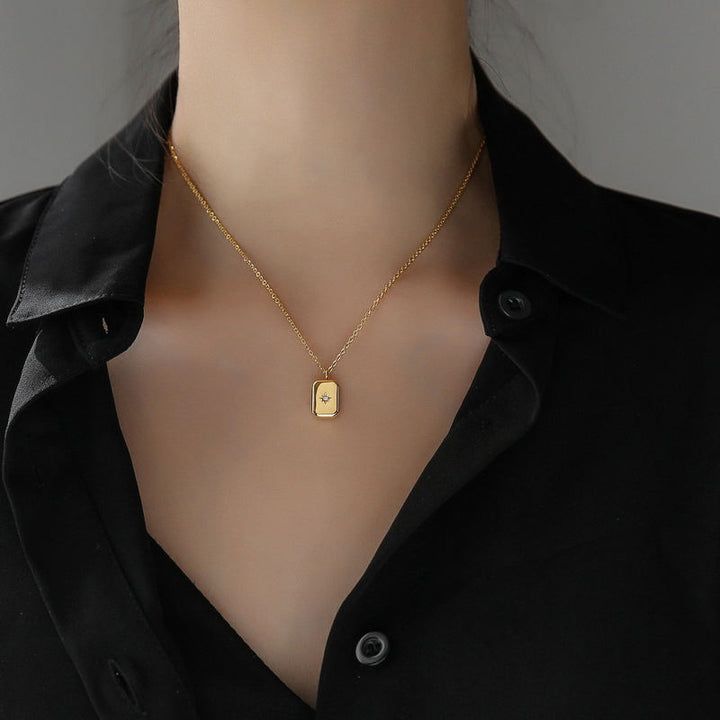 Spark Stone Pendant