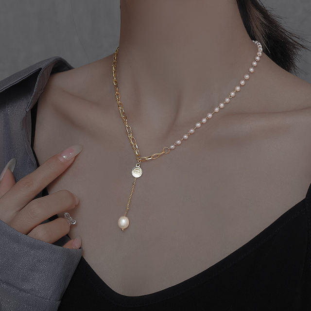 Duchess's Pearl Drape