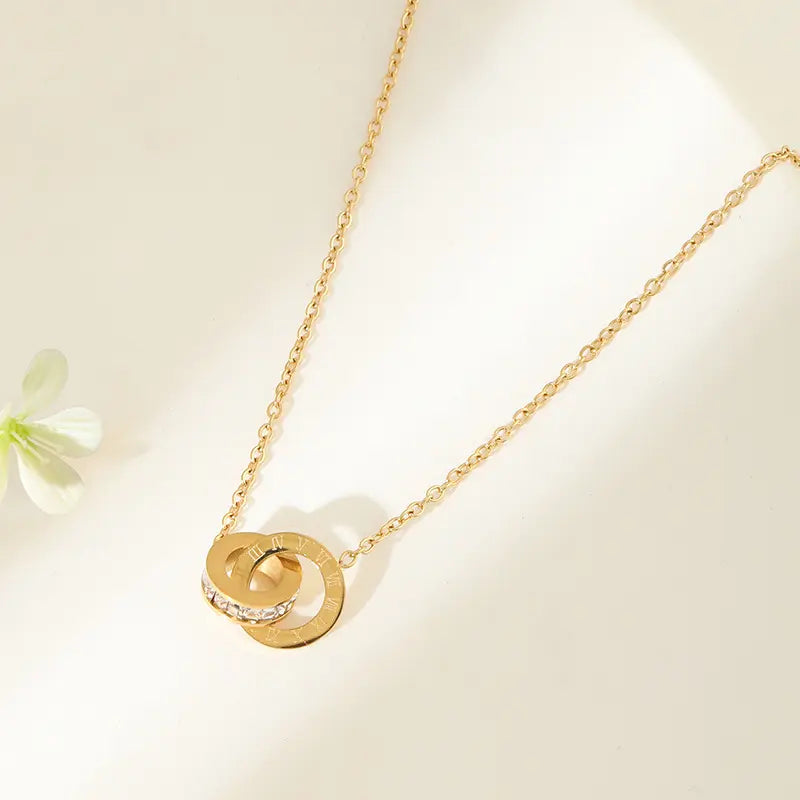 Roman Loop Pendant