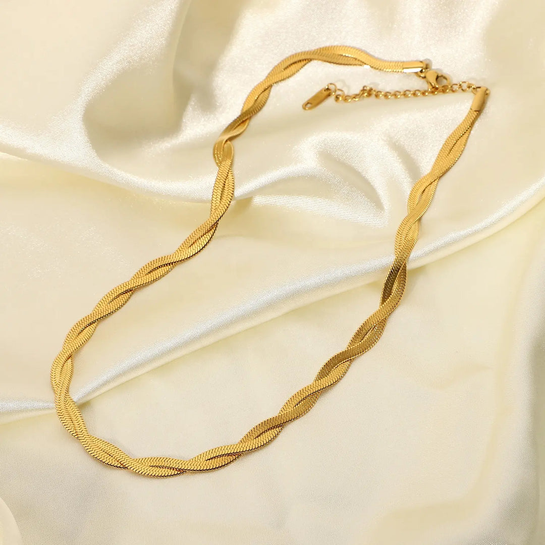Twisted Snakechain Necklace