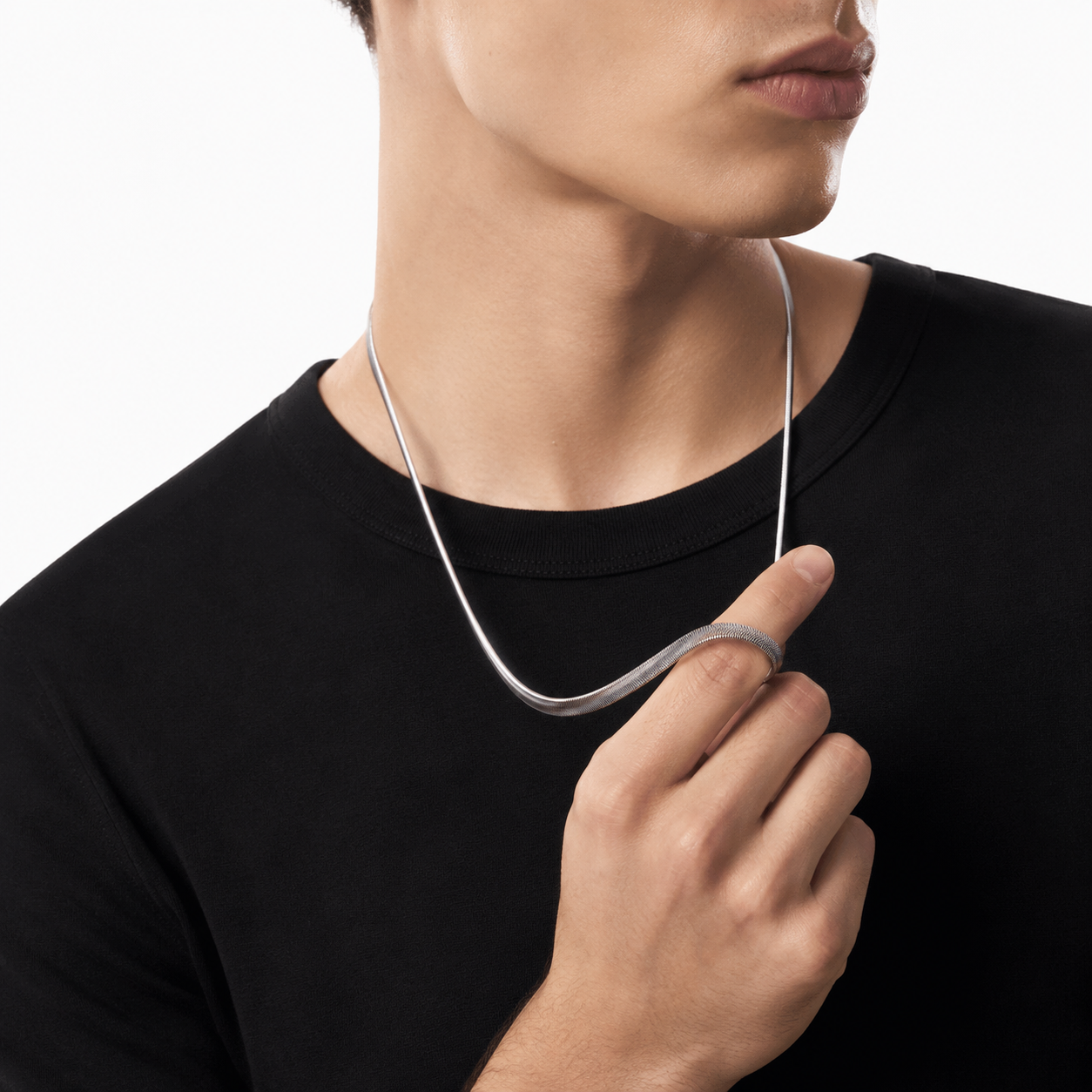 Signature Snake Chain