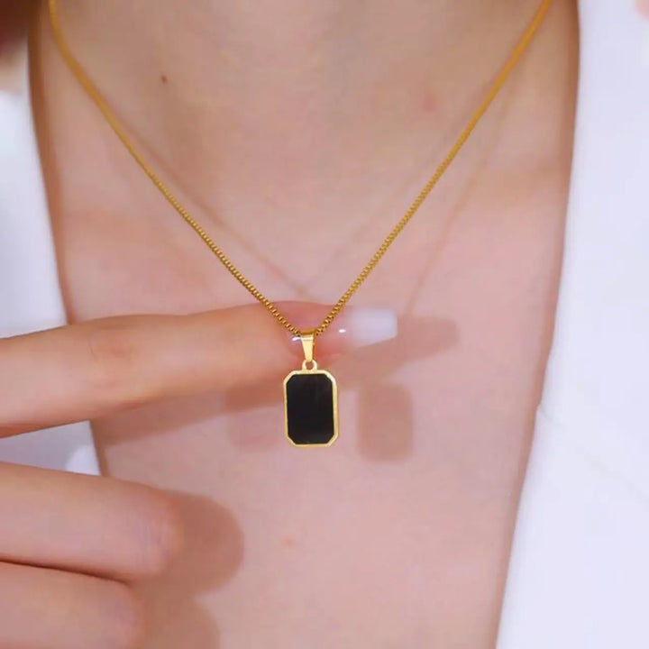 Midnight Frame Pendant
