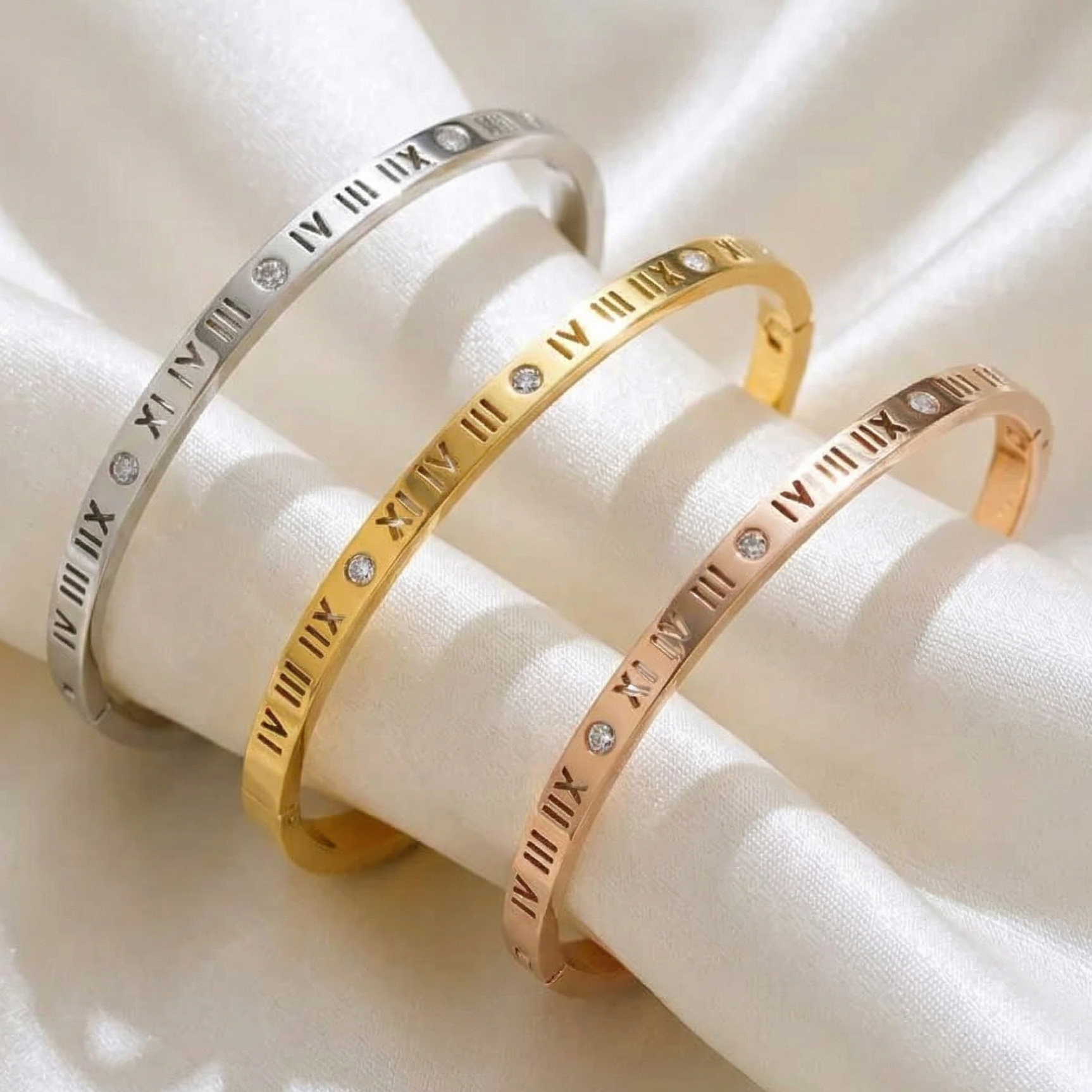 Roman Luxe Bangle