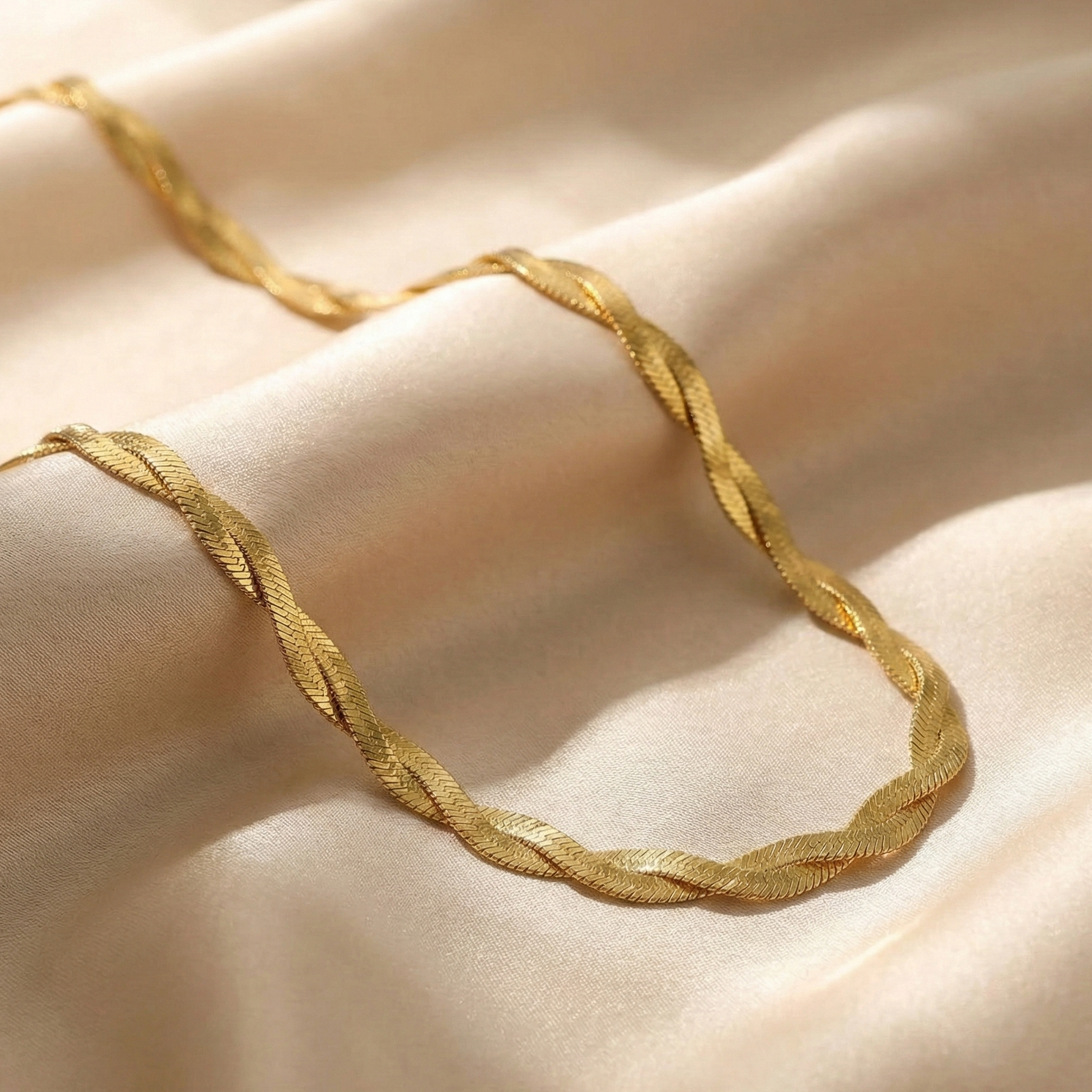 Twisted Snakechain Necklace