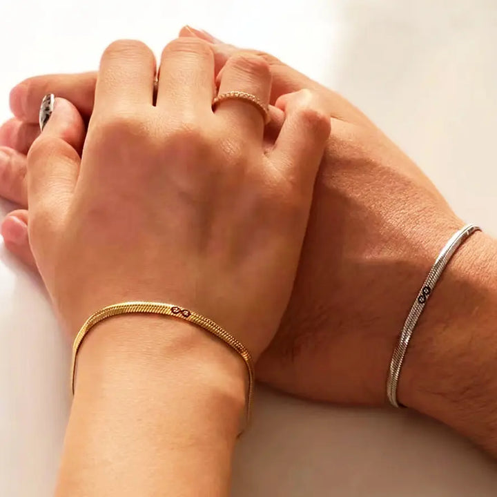 Couple Snake Chain Infinity Bracelet Set (Pack of 2)