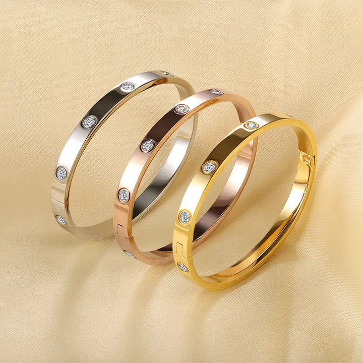 Classic Love Bracelet