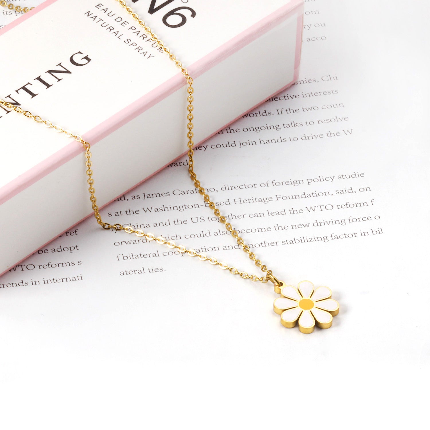 Daizy Flora Pendant