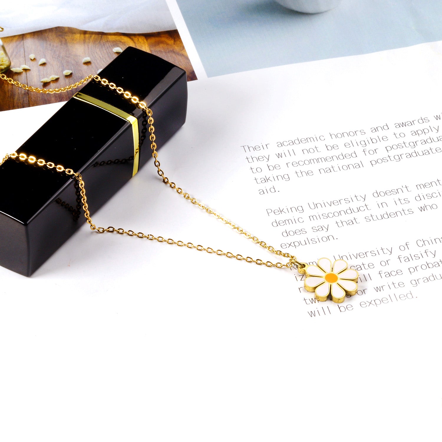 Daizy Flora Pendant