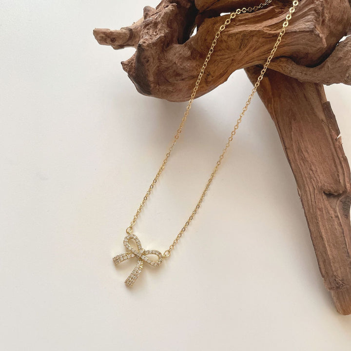 Ribbon Tie Pendant - Fab Couture